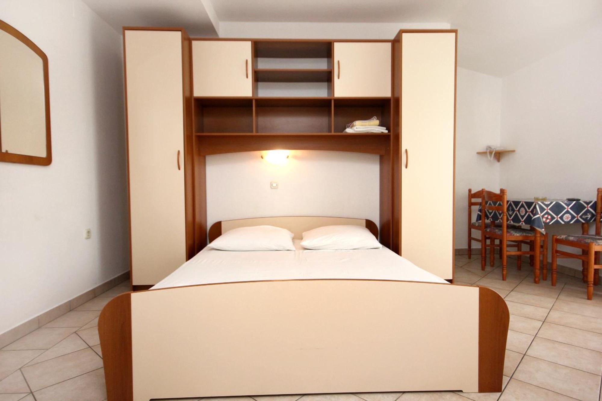 Apartments And Rooms By The Sea Pag - 3152 Pag Town Quarto foto