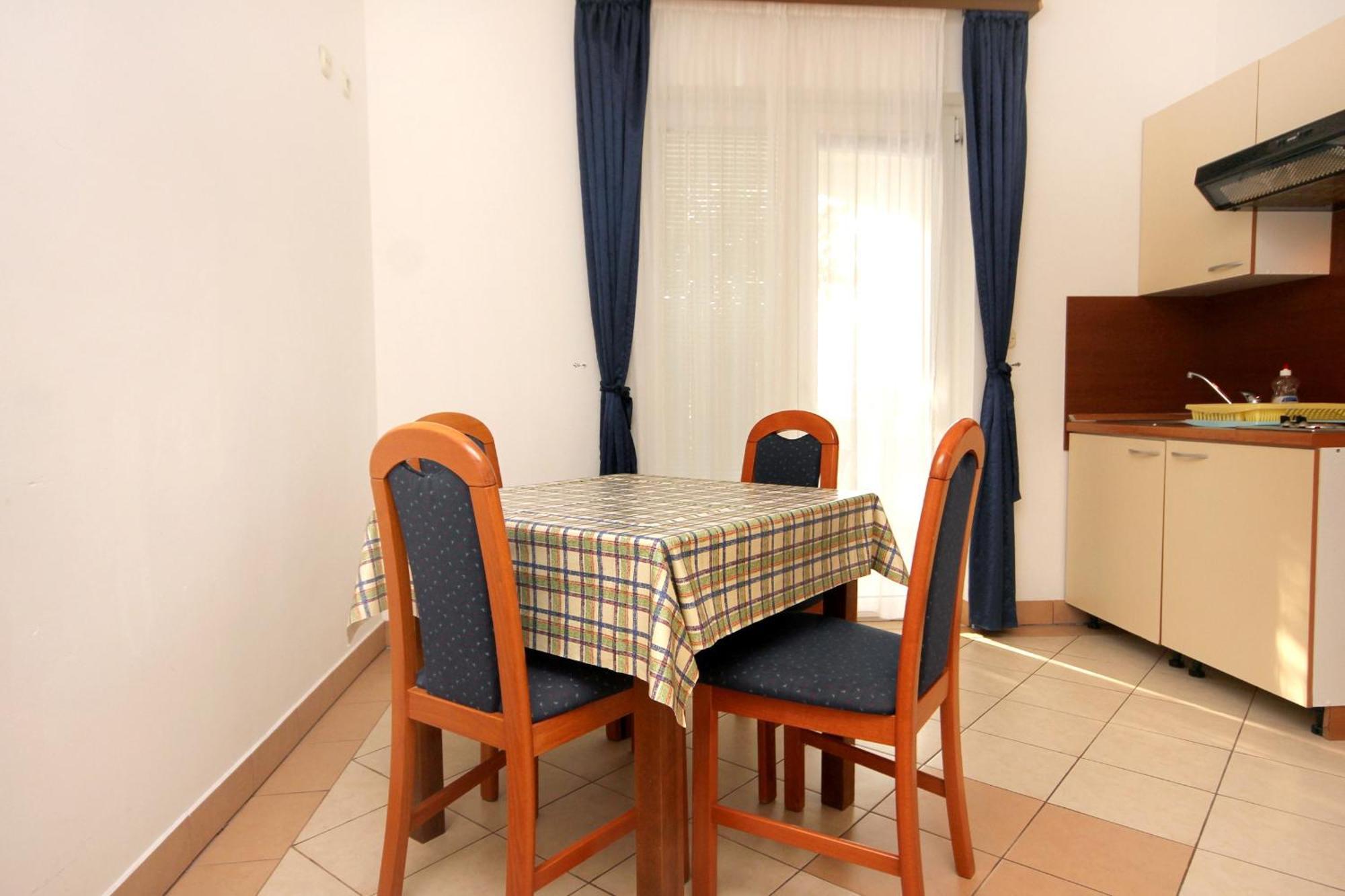 Apartments And Rooms By The Sea Pag - 3152 Pag Town Quarto foto